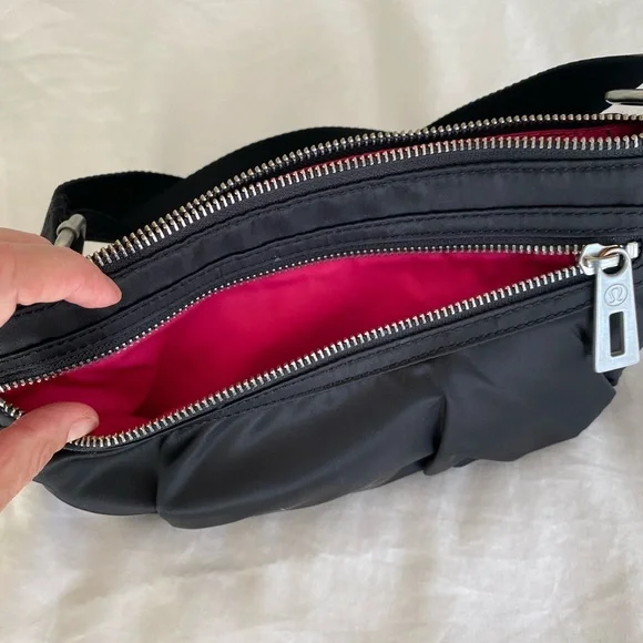Lululemon Travel Crossbody Fanny Pack - Picture 11 of 11